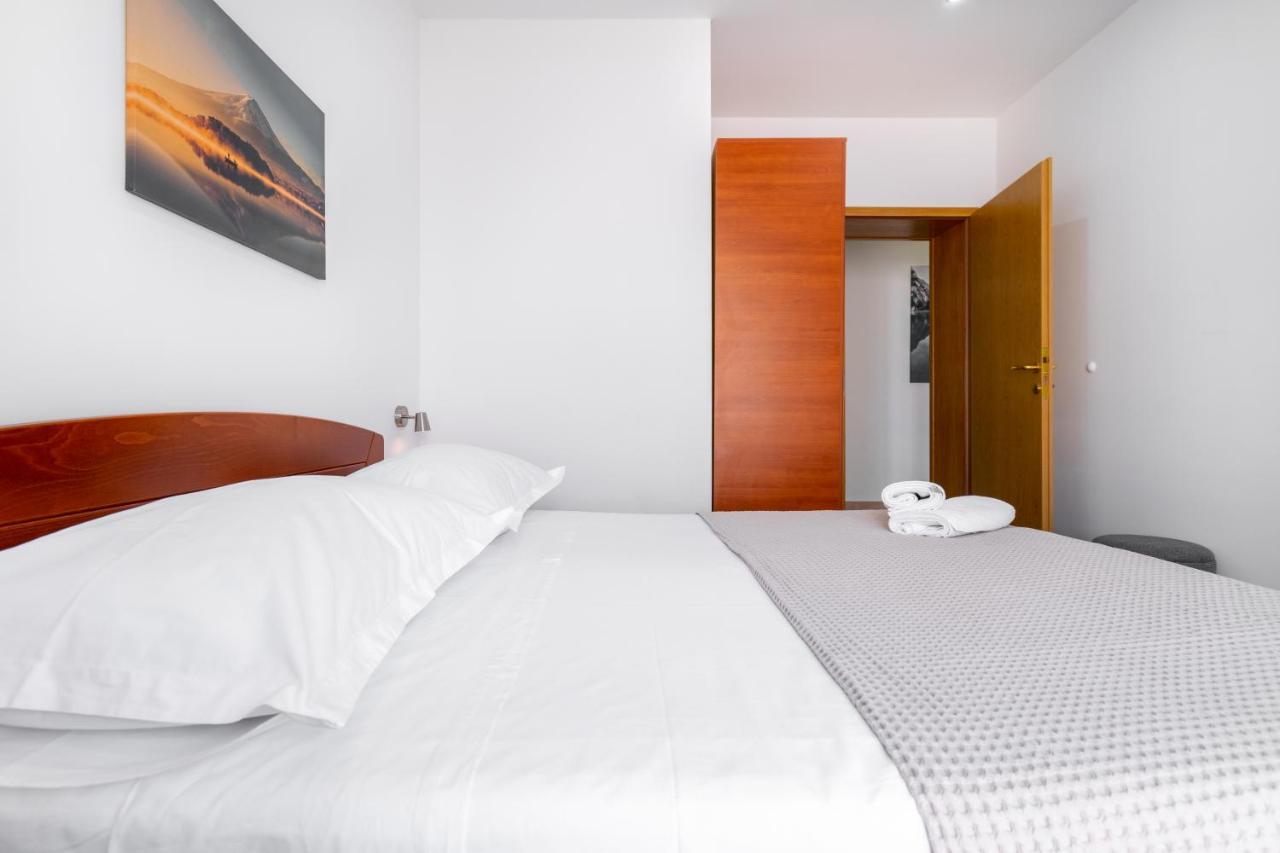 Apartmani Roko Baška Voda Esterno foto