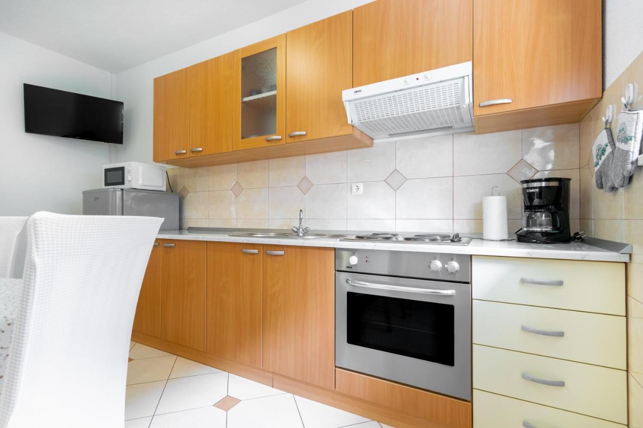 Apartmani Roko Baška Voda Esterno foto