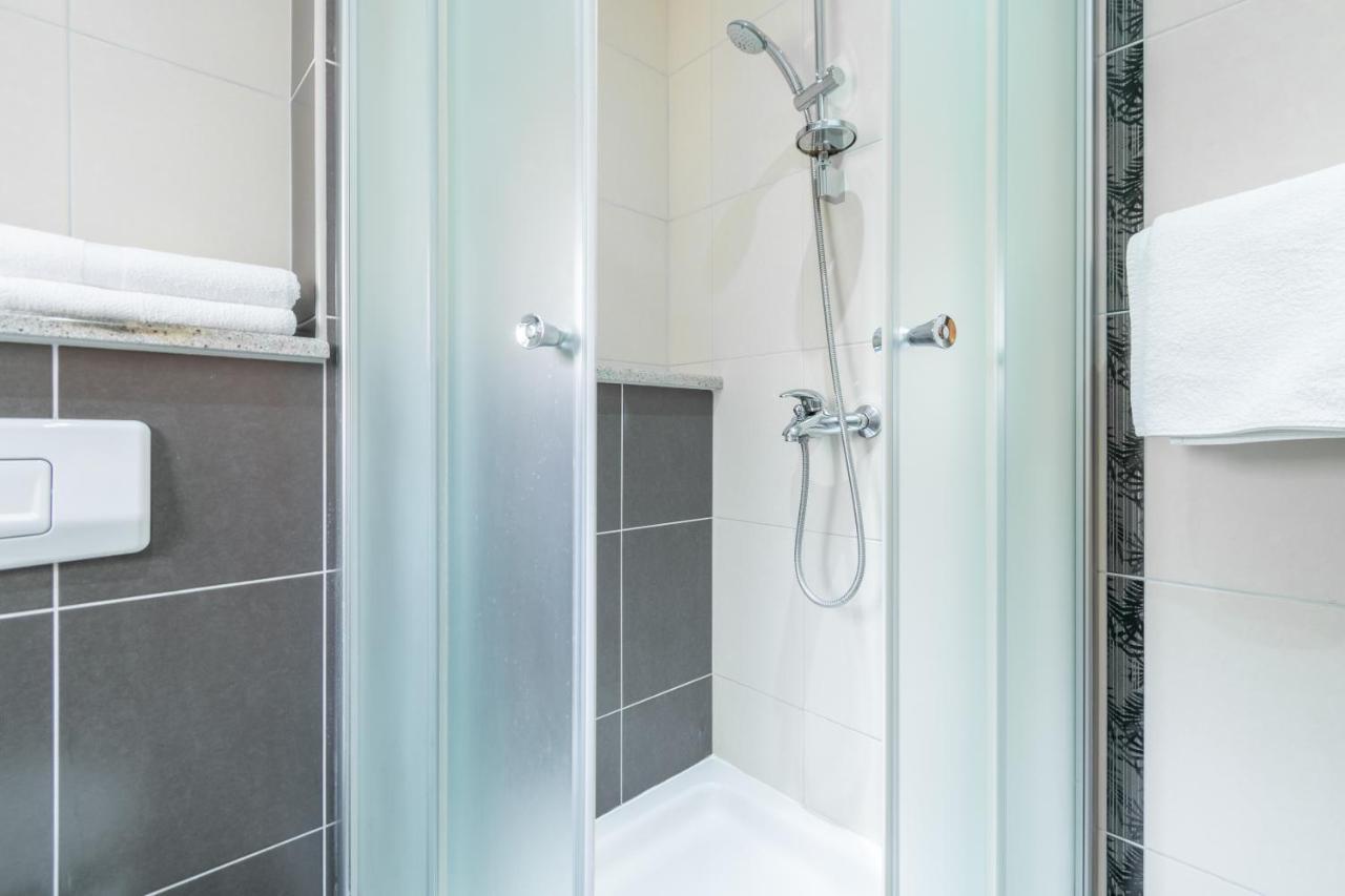 Apartmani Roko Baška Voda Esterno foto