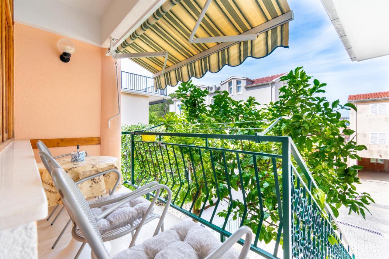 Apartmani Roko Baška Voda Esterno foto