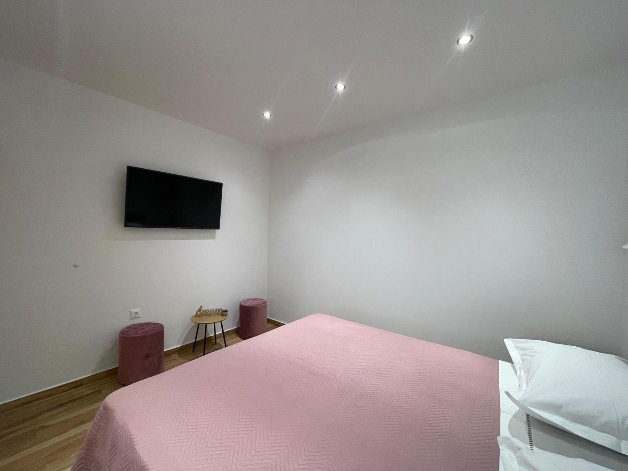 Apartmani Roko Baška Voda Esterno foto